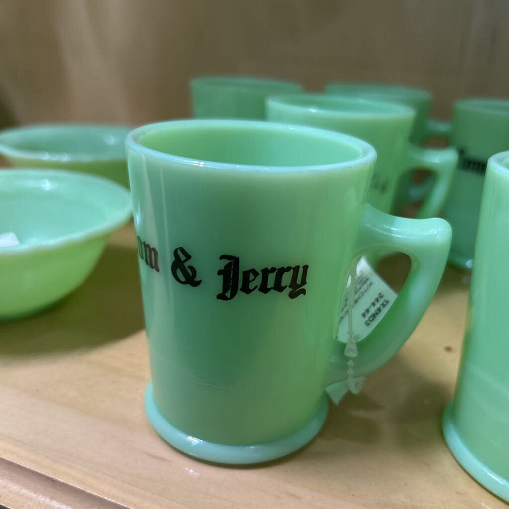 McKee Jadeite *URANIUM* x7 'Tom & Jerry' Cups/Mugs. (as is) c.1930s.