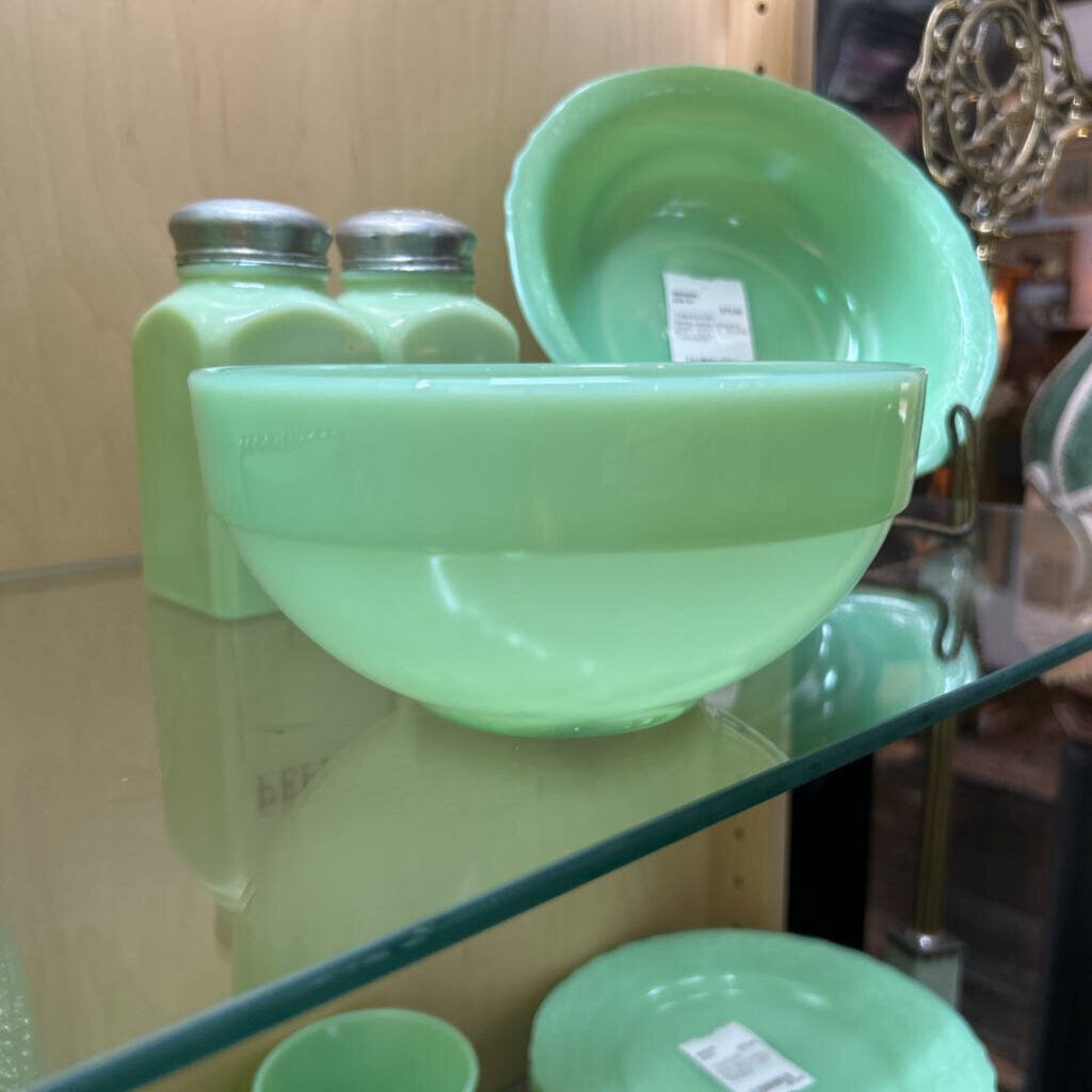 Fire-King Jadeite Green Colonial 6'' Bowl 1940s-50s