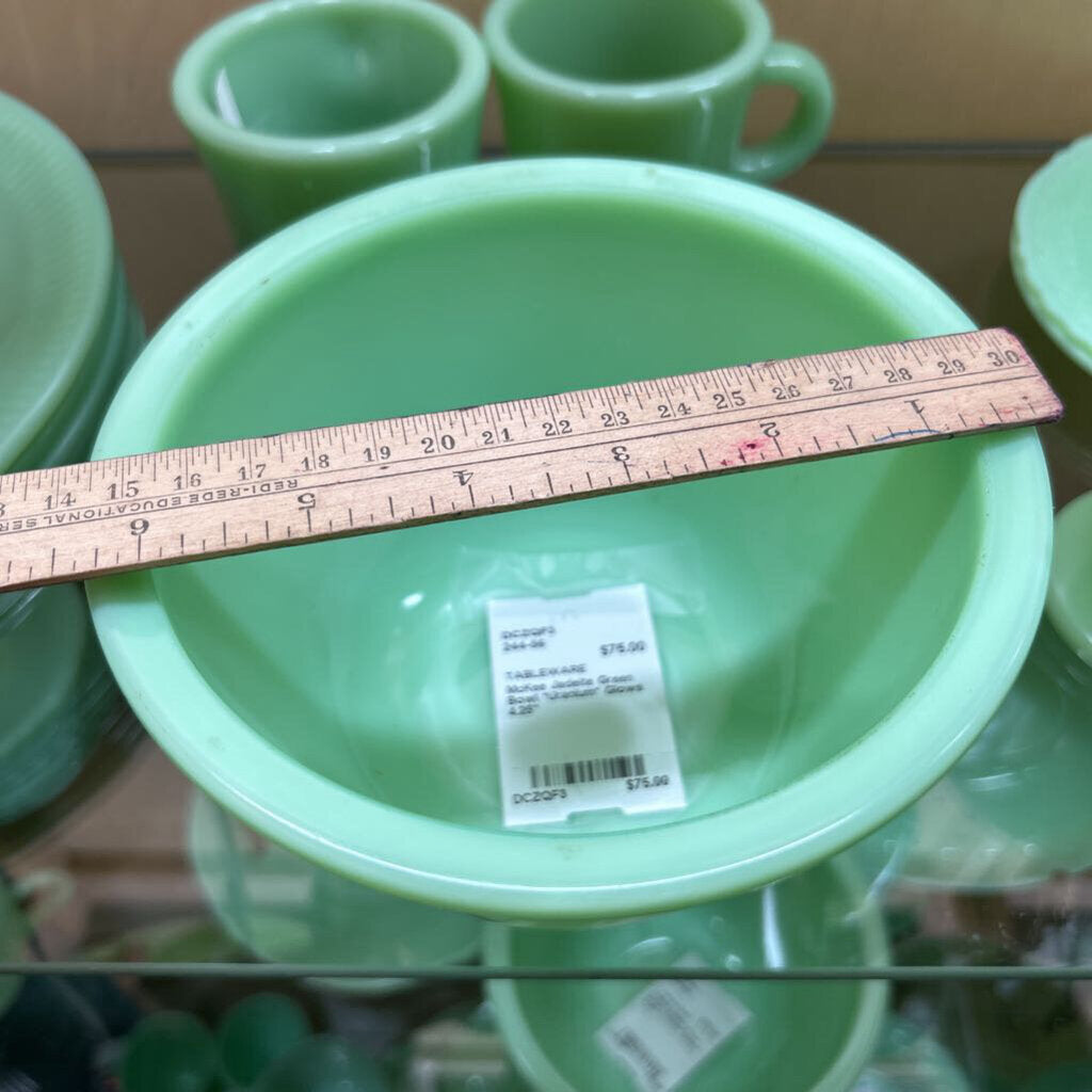 McKee Jadeite Green Bowl *Uranium* Glows 4.25"