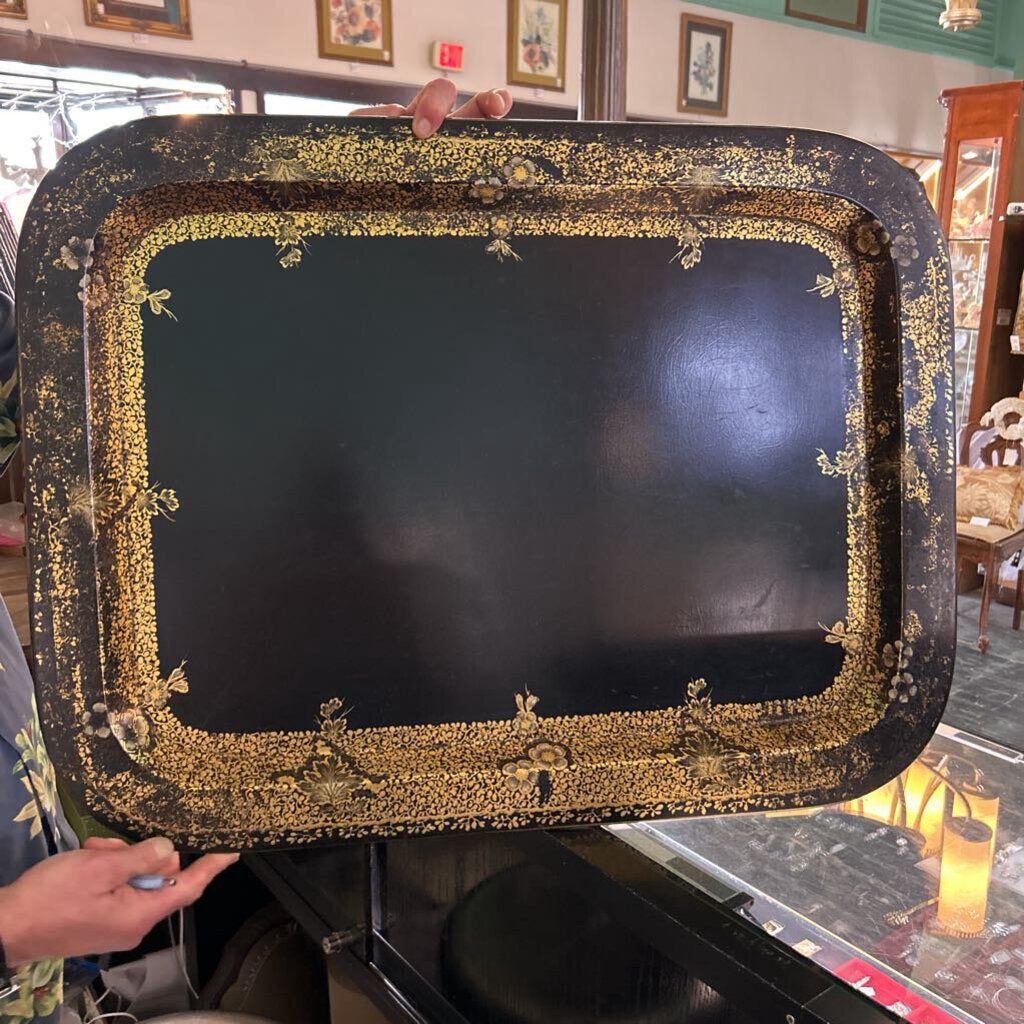 B. Walton & Co, Wolverhampton, England c.1840-1855. Papier-Mache Lacquer Tray, Gold Floral Border Design.