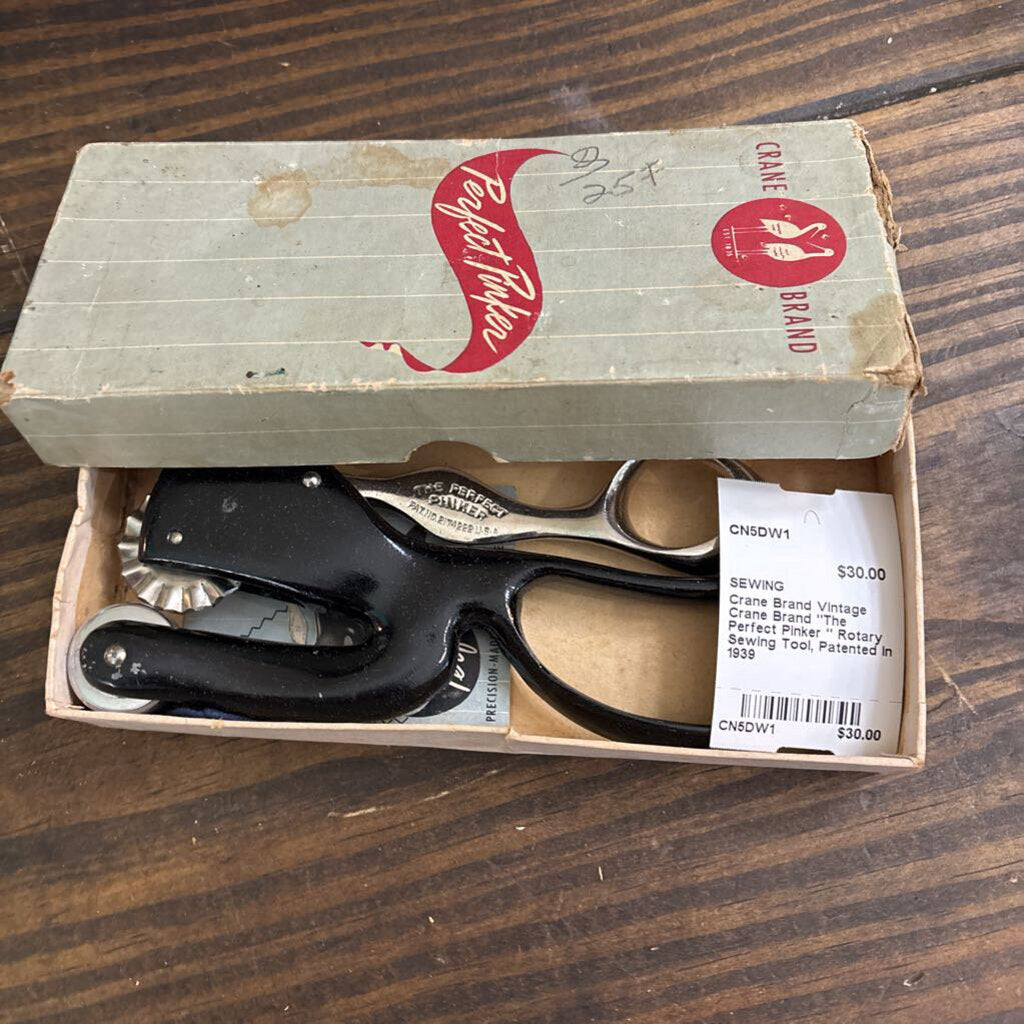 Vintage Crane Brand "The Perfect Pinker " Rotary Sewing Tool, Patented in 1939