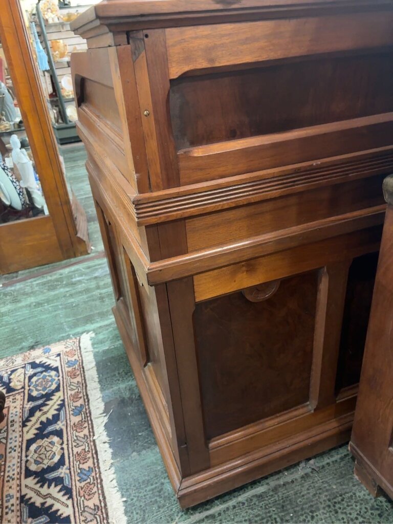 Wooten Patent Double Rotary Rolltop Desk; Walnut and Walnut veneers