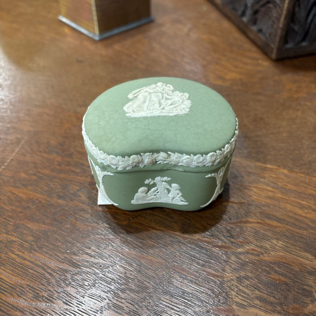 Wedgwood Jasperware Trinket Box "sage green"
