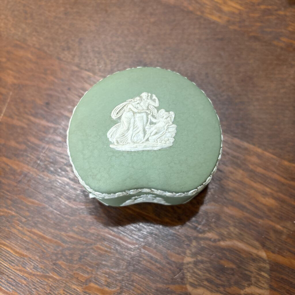 Wedgwood Jasperware Trinket Box "sage green"