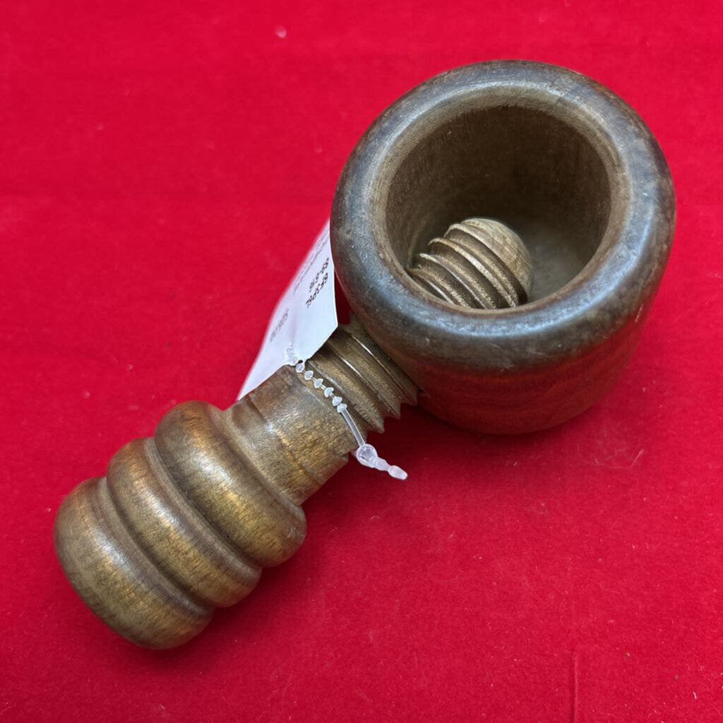 Vintage Wooden Nutcracker Round Bowl w/screw Thread Handle.