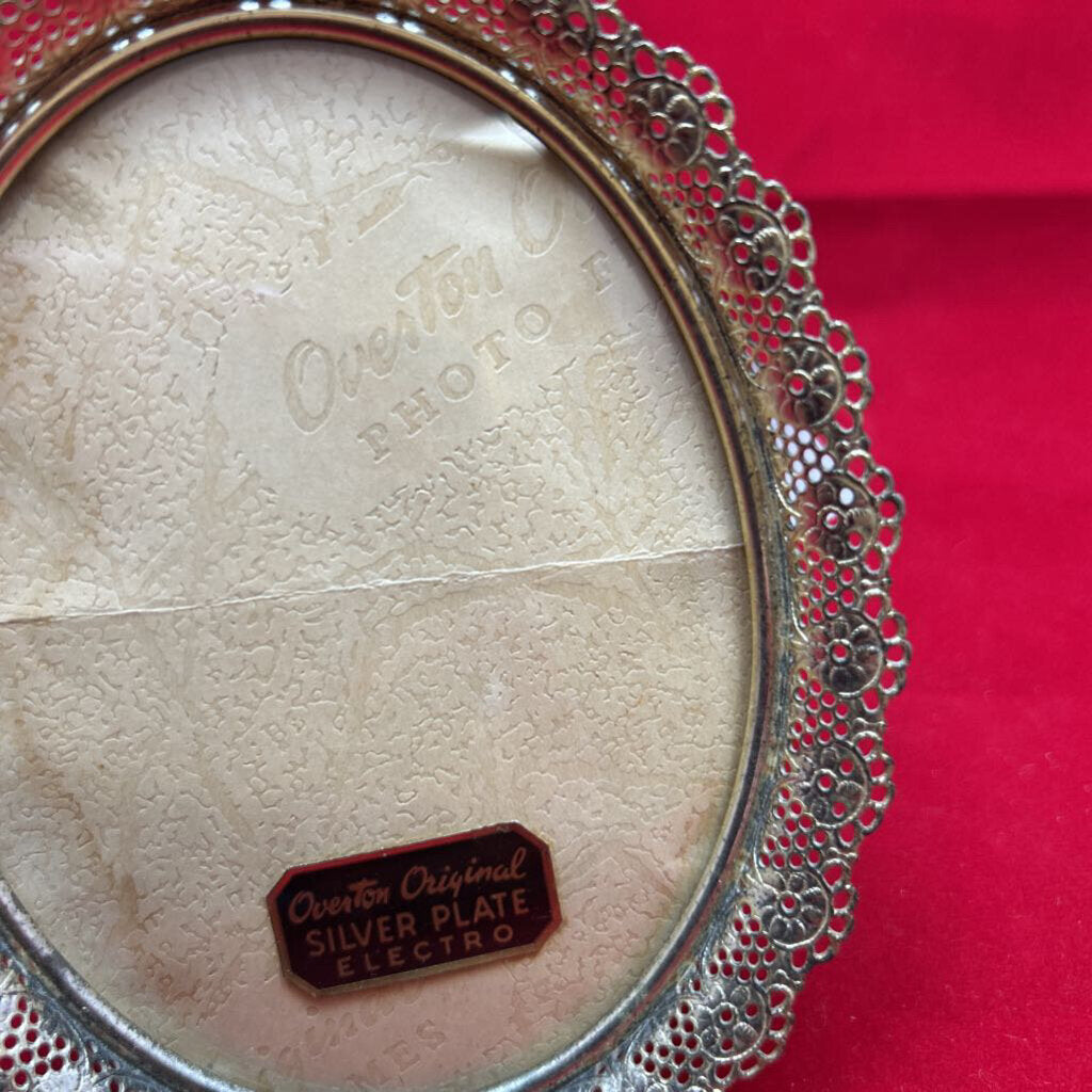 Overton Original Oval Filigree Photo frame, Silver Plate Electro.