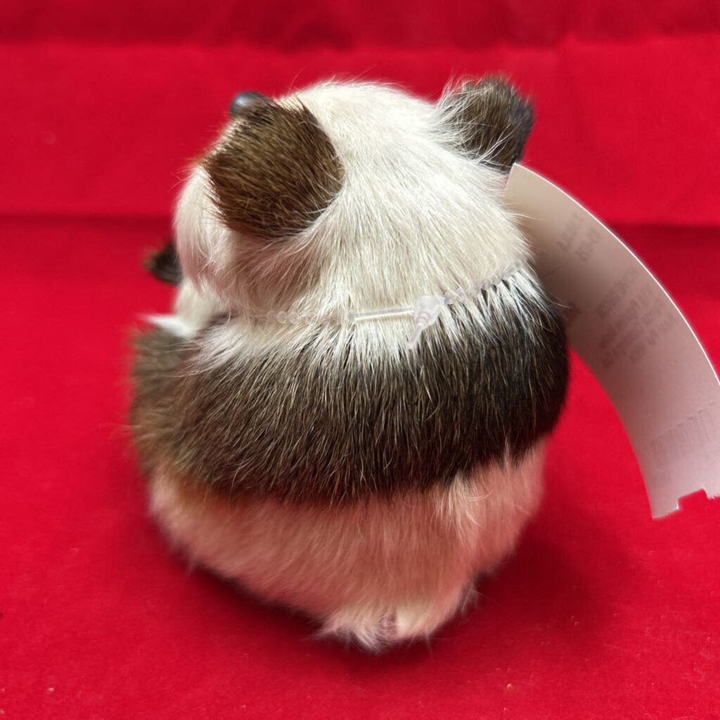 Vtg Figurine Mother Panda Cuddling a Cub, Real Fur 1980s.