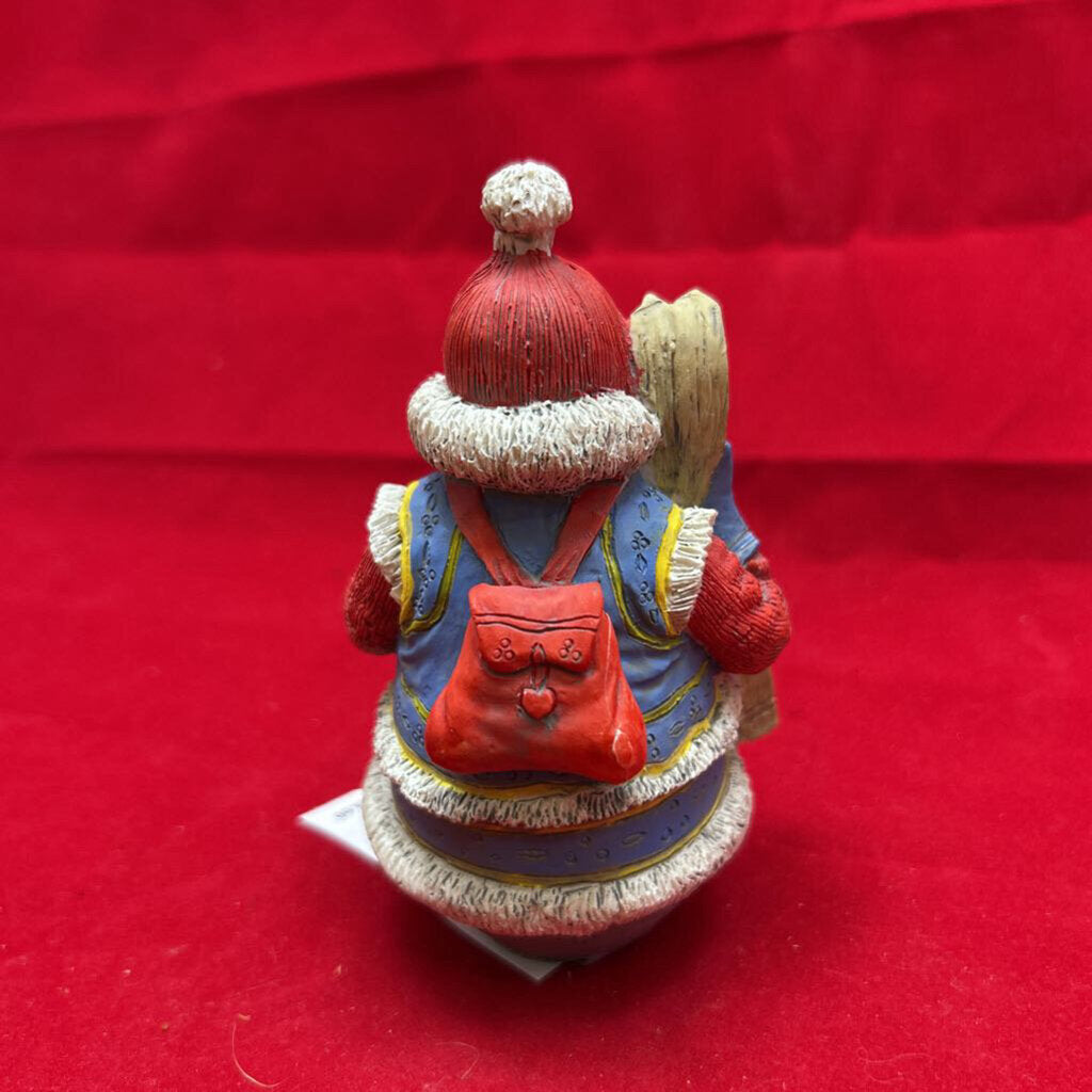 Nordic/Scandinavian Midwest of Cannon Falls Santa Figurines 1990s