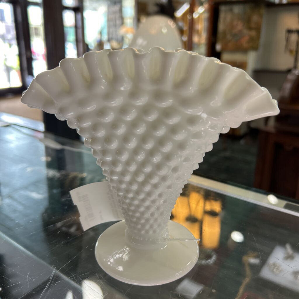 Fenton White Milk Glass Hobnail Fan *AS IS*