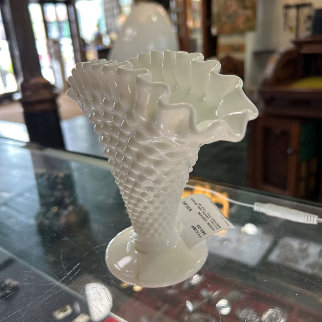 Fenton White Milk Glass Hobnail Fan *AS IS*