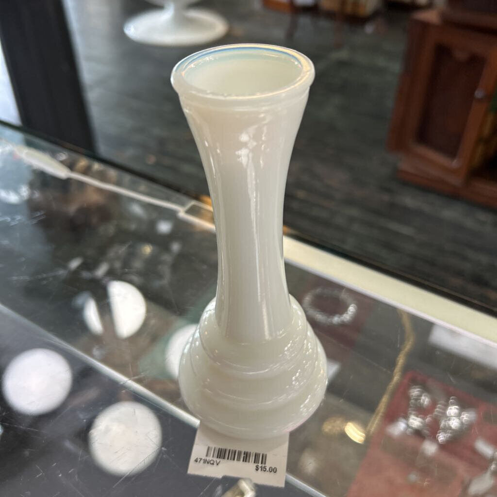 Vtg Randall Beehive White Milk Glass 6'' Flower Bud Vase