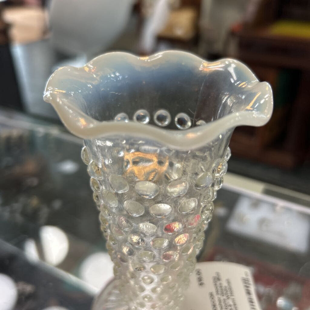 Vtg Anchor Hocking Moonstone Glass Bud Vase 5.5'' White Opalescent Hobnail.