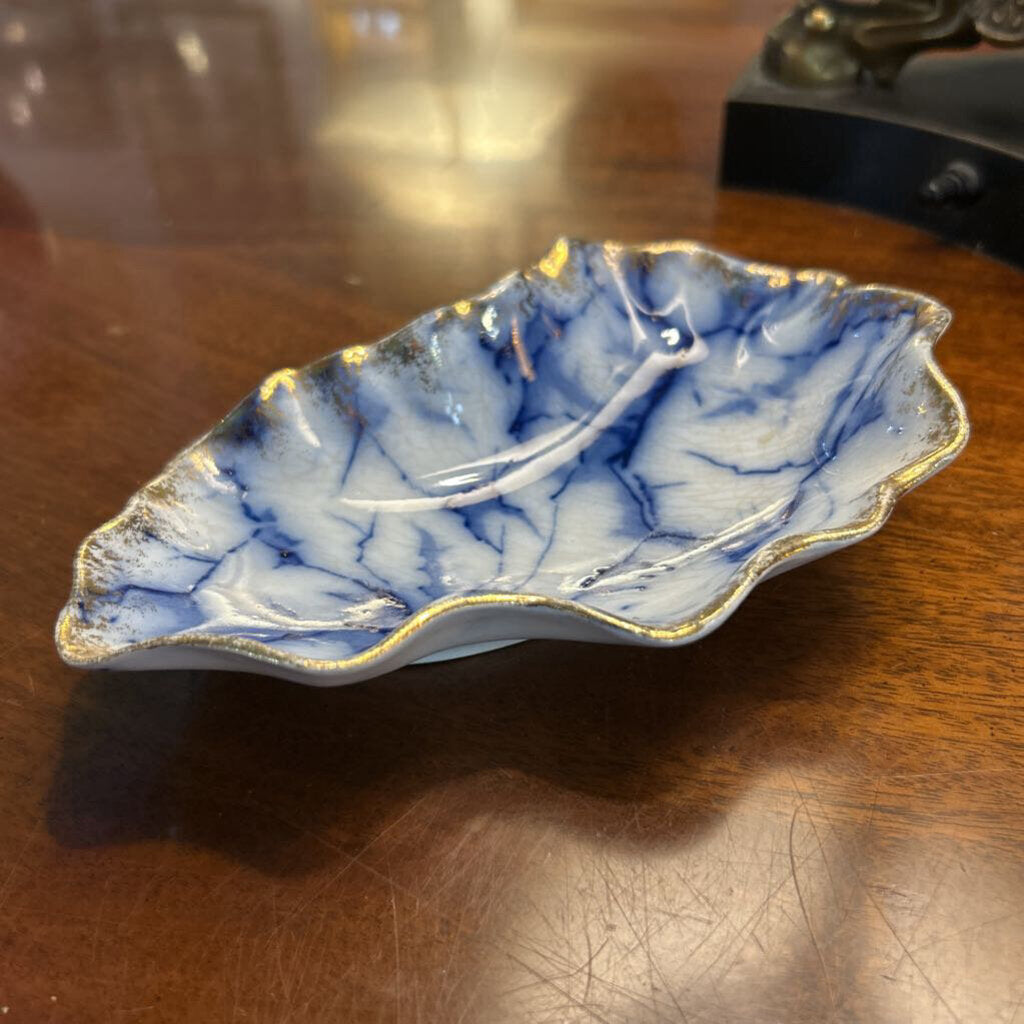 Antique Warwick China Co, "Cracked Ice" Patten Porcelain, Scallop Edge with Gilded Gold rim (1893-1898)