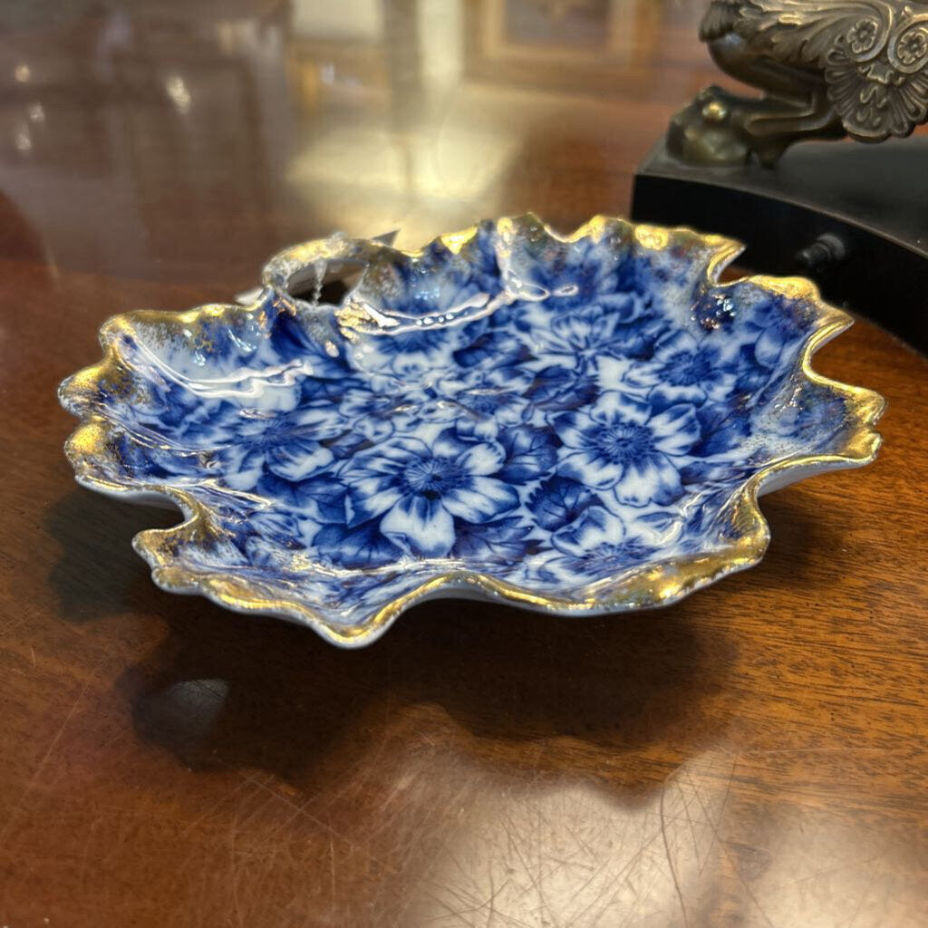 Antique Warwick China Co Flow blue floral serving trinket dish with Irregular scallop edge, Gold rim. (1887-1951)