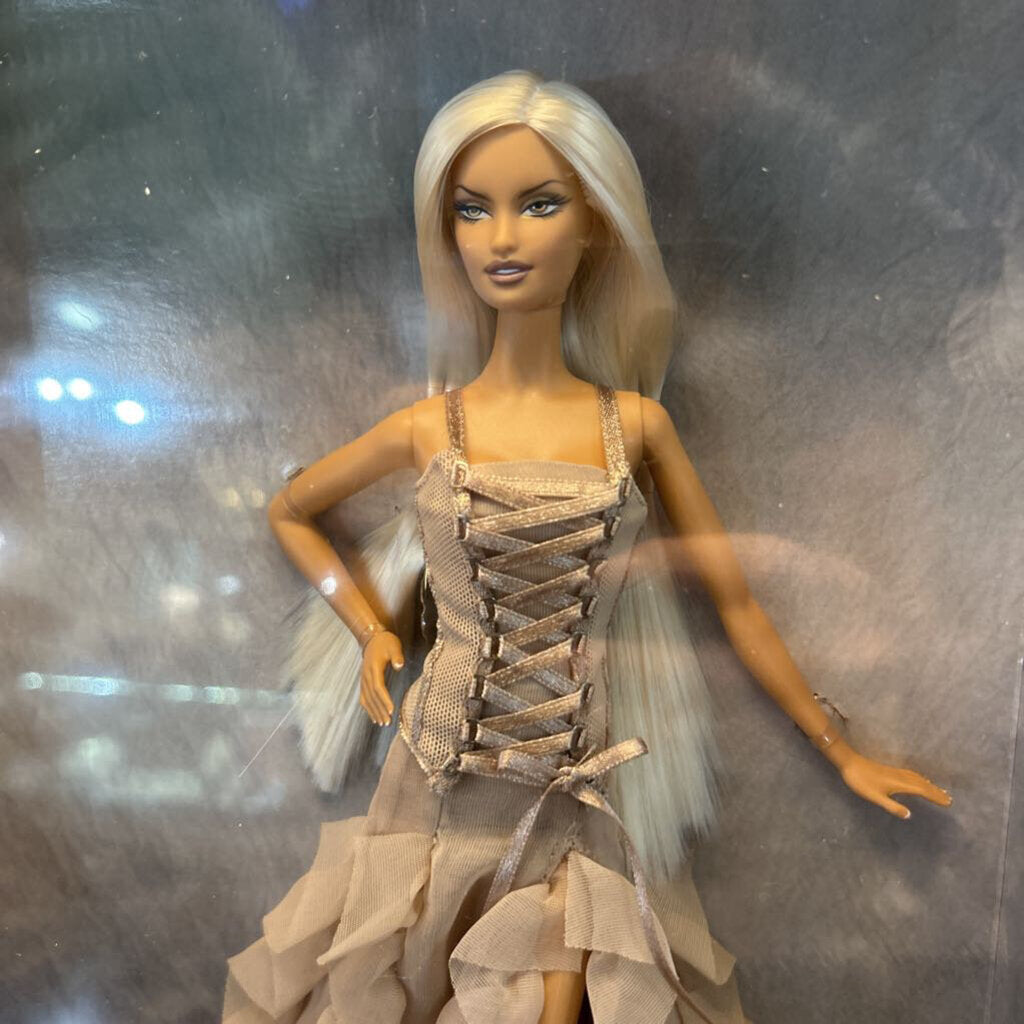 1971 Malibu Mattel Francie, Vtg Mod Barbie, Original Towel/Sunglasses. (never played with) Display Box.