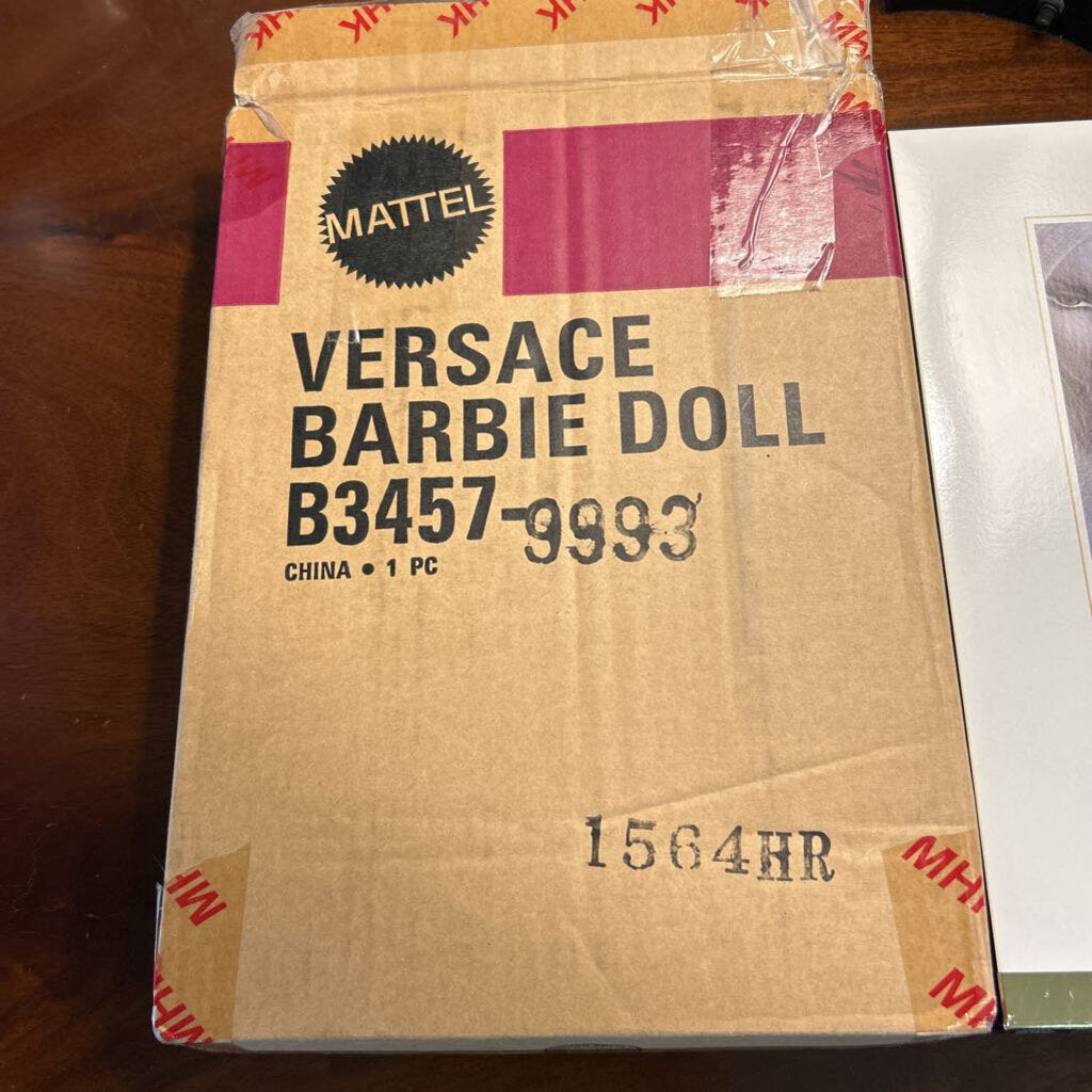 1971 Malibu Mattel Francie, Vtg Mod Barbie, Original Towel/Sunglasses. (never played with) Display Box.