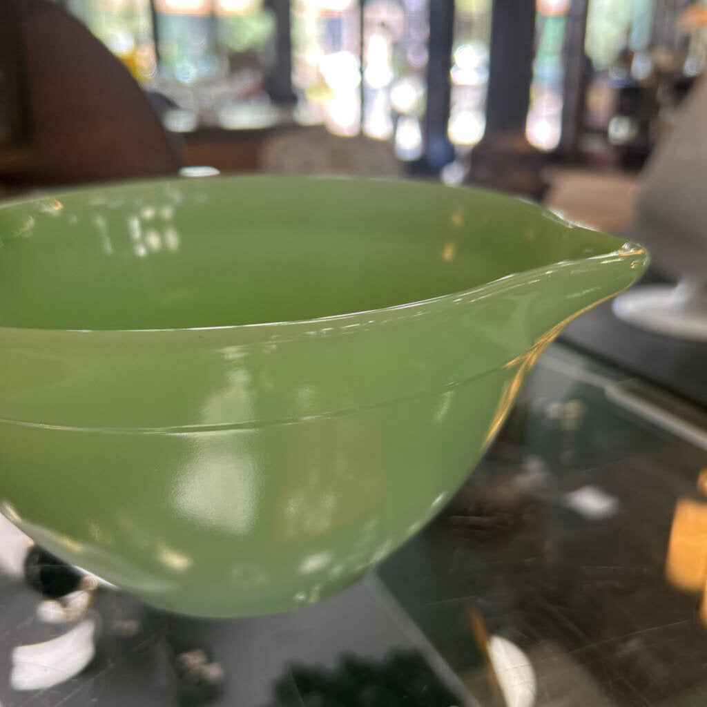 Vtg Fire King Jadeite Jadite Green Batter / Mixing Bowl with Spout & Handle