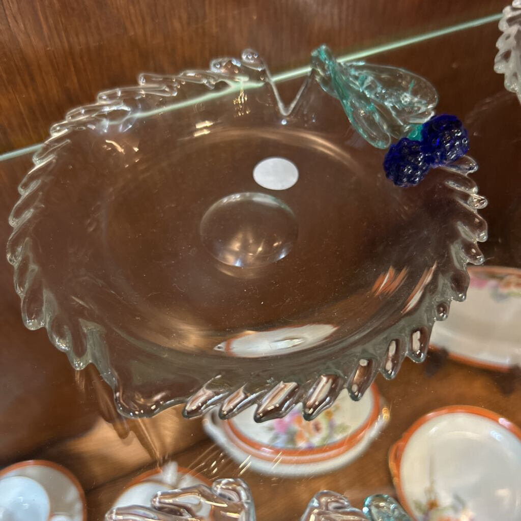 Murano glass berry dishes, set of 4; circa 1950-60