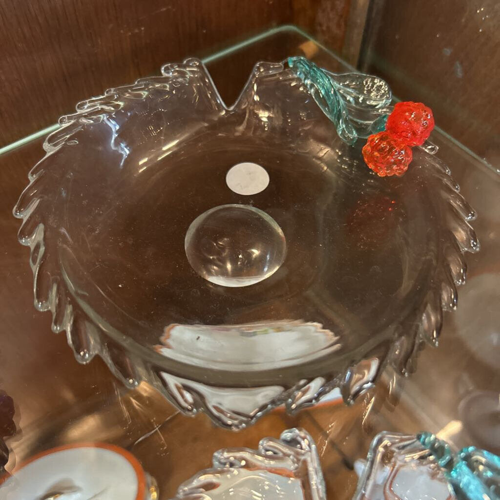 Murano glass berry dishes, set of 4; circa 1950-60