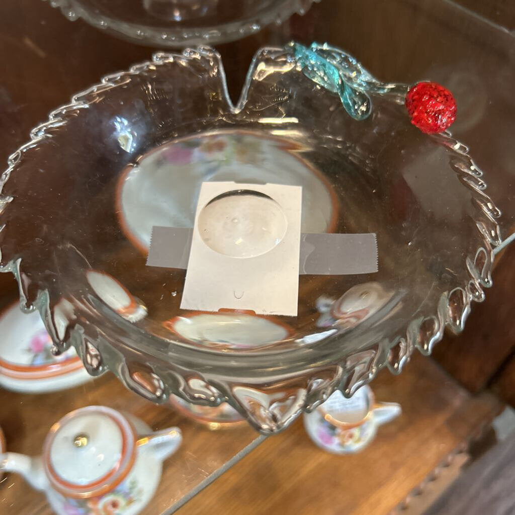 Murano glass berry dishes, set of 4; circa 1950-60