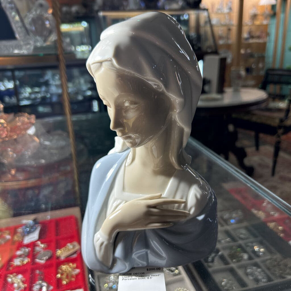 Lladro "Madonna Head" Porcelain bust. 8.5'