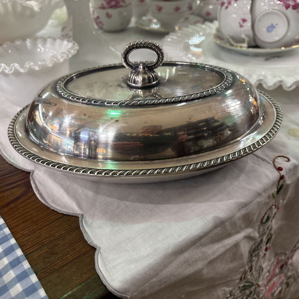 Sheffield plate 10" oval serving dish and cover; made in England