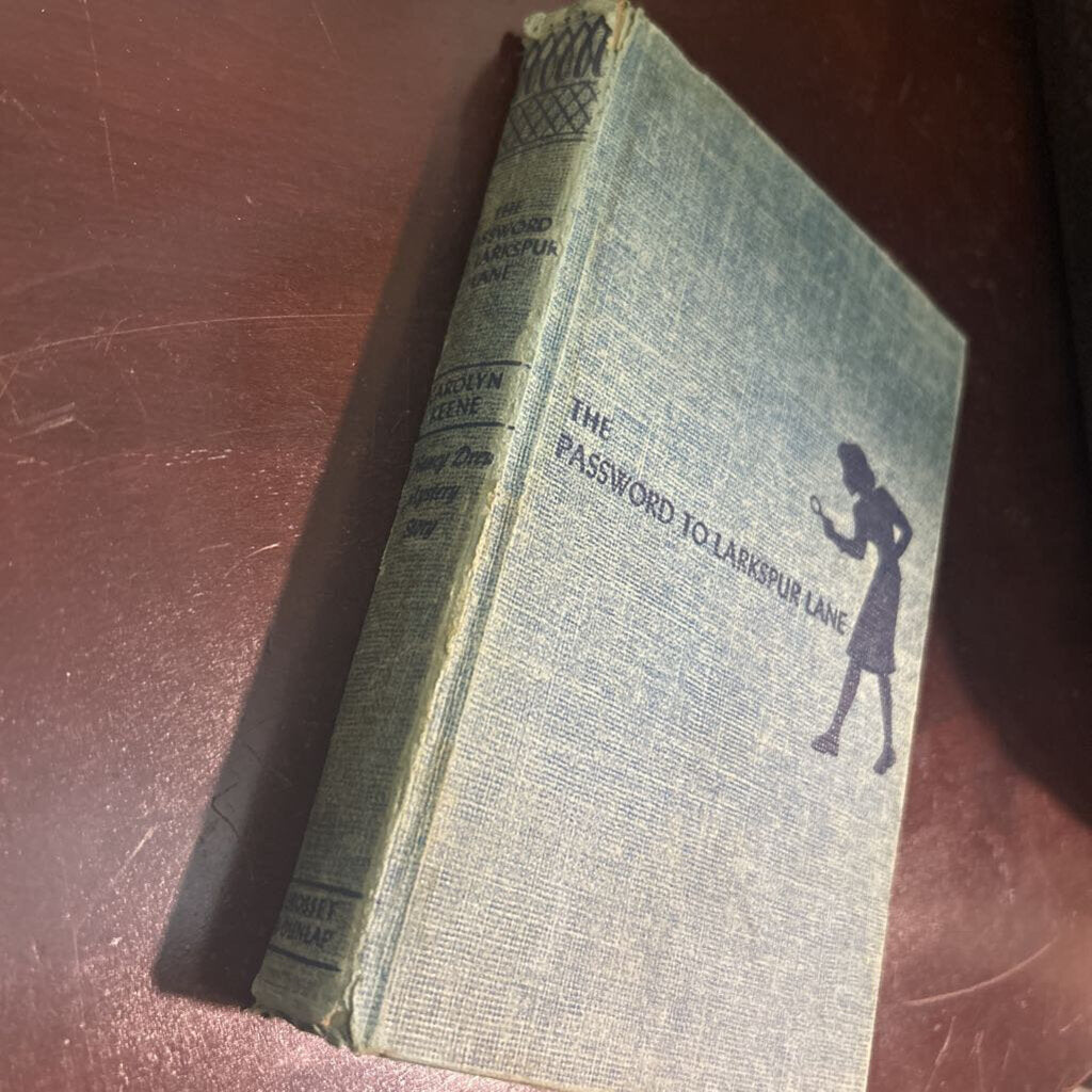Nancy Drew-Carolyn Keene-The Password to Larkspur Lane