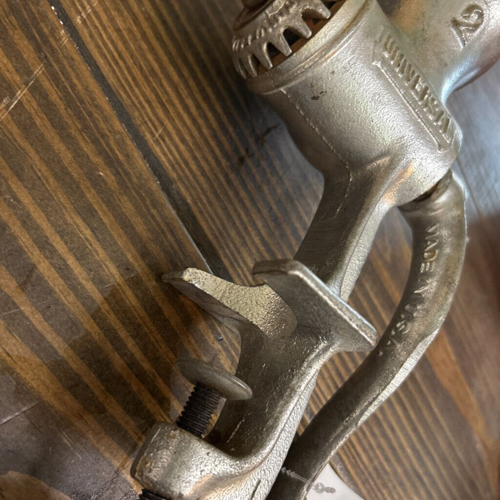 Universal No.2 Food Grinder *Bread Crumber attachment* Cast iron Hand Crank, Landers, Frary & Clark, New Britain, Connecticut.