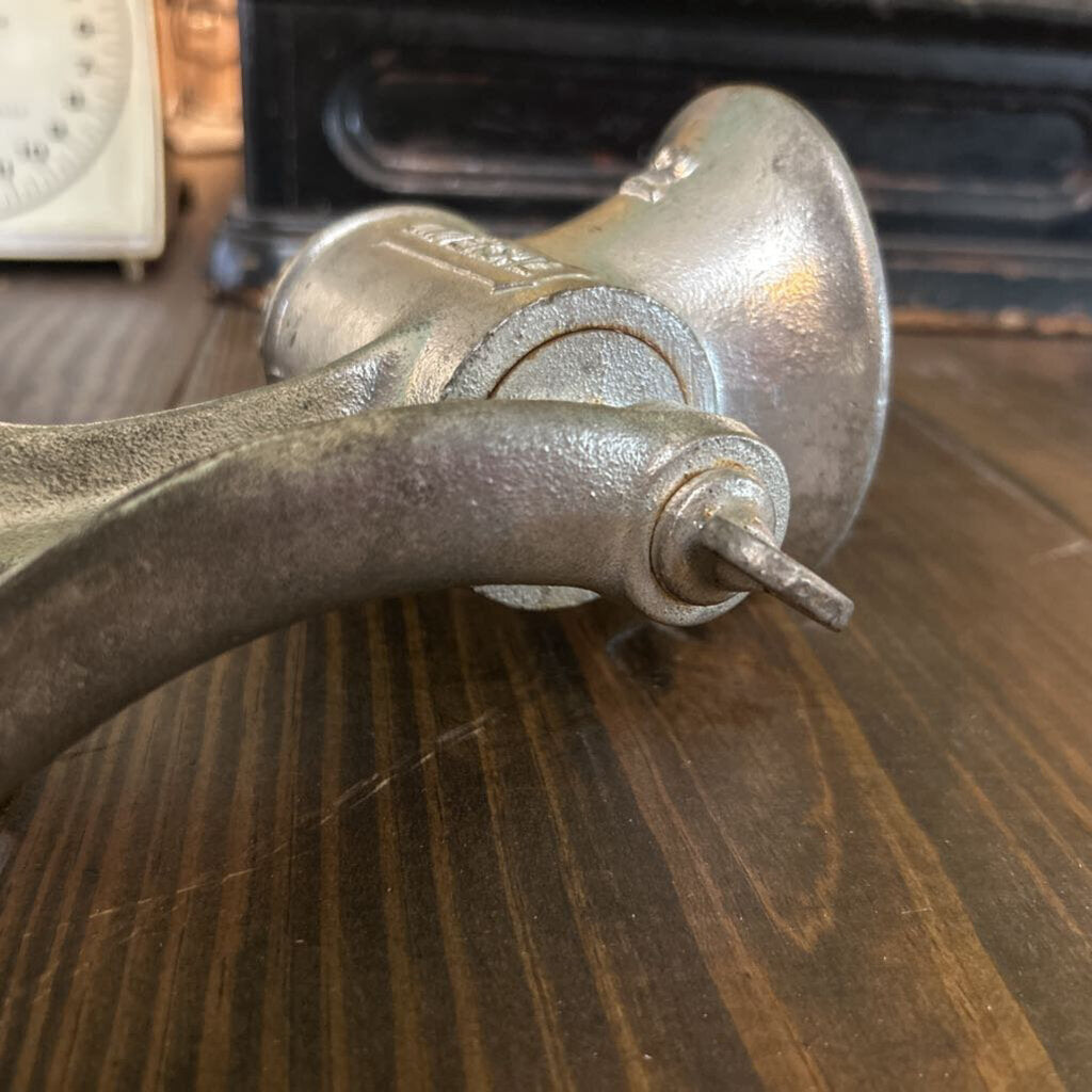 Universal No.2 Food Grinder *Bread Crumber attachment* Cast iron Hand Crank, Landers, Frary & Clark, New Britain, Connecticut.