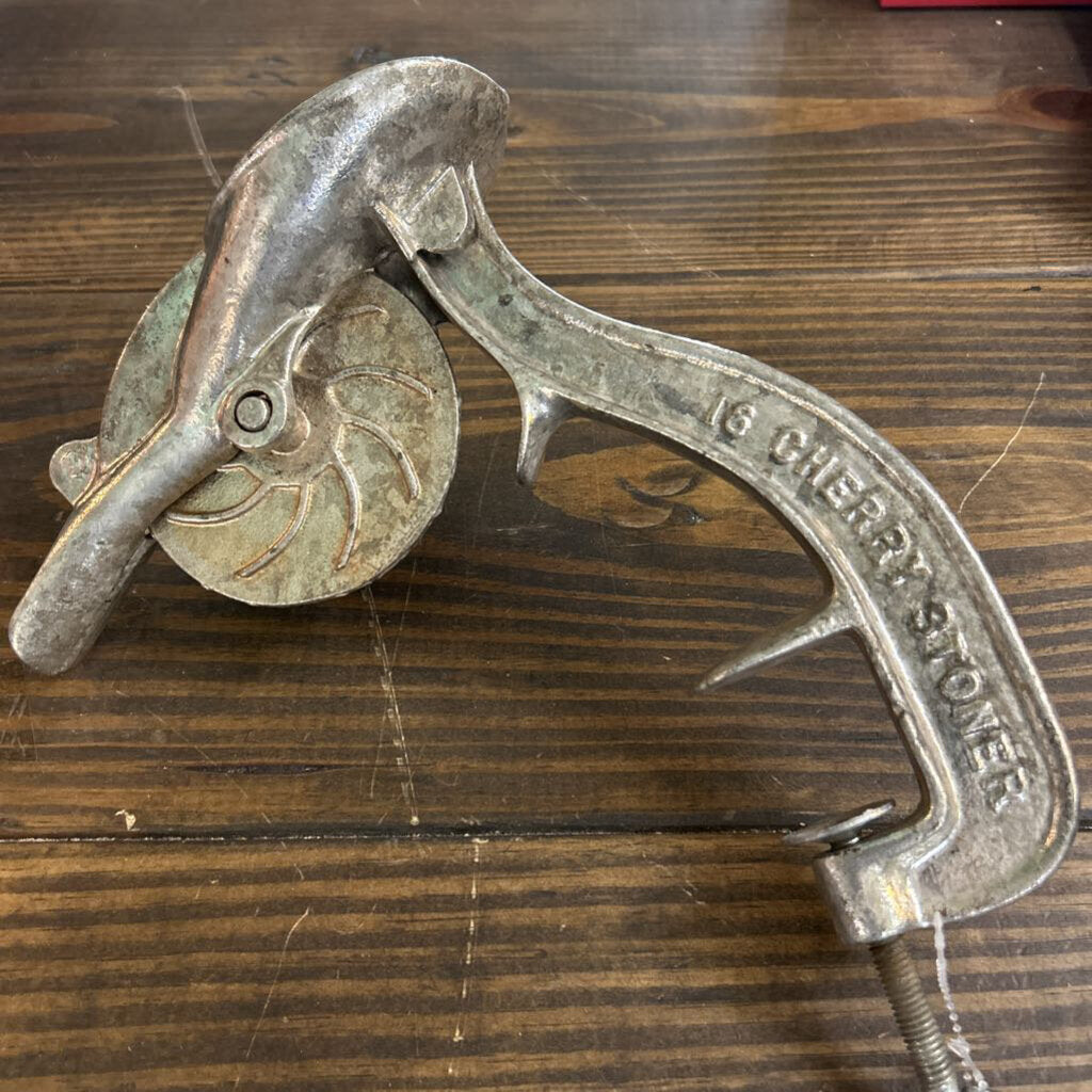 Chop-Rite No.16, Cherry Stoner (pitter), Manufactured in Pottstown, Pennsylvania, USA. c.1940s.