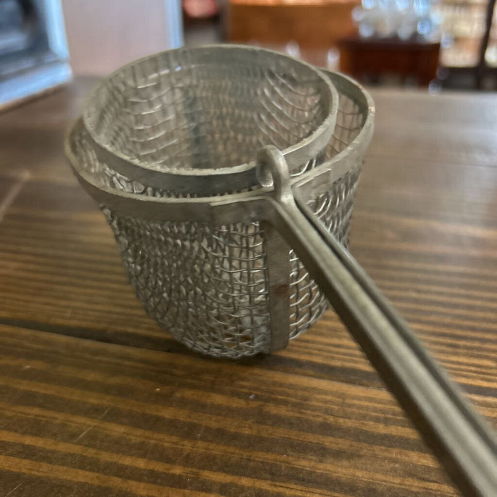 Vintage Wire Mesh, Birds Nest Fryer Basket/Mold, 1930s-60s.