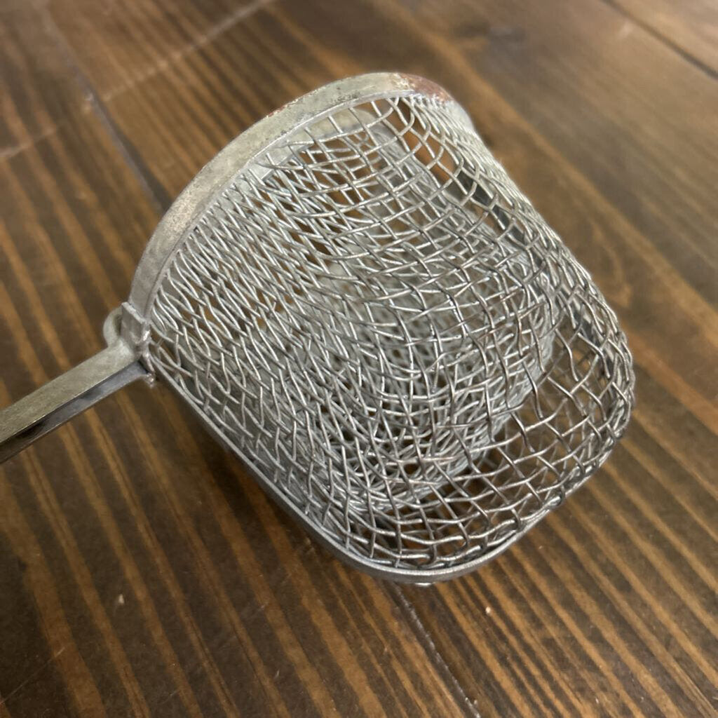 Vintage Wire Mesh, Birds Nest Fryer Basket/Mold, 1930s-60s.