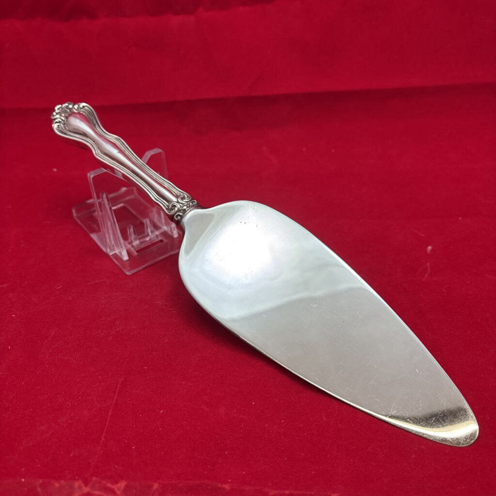 Sterling handled cake/pie server; George & Martha pattern