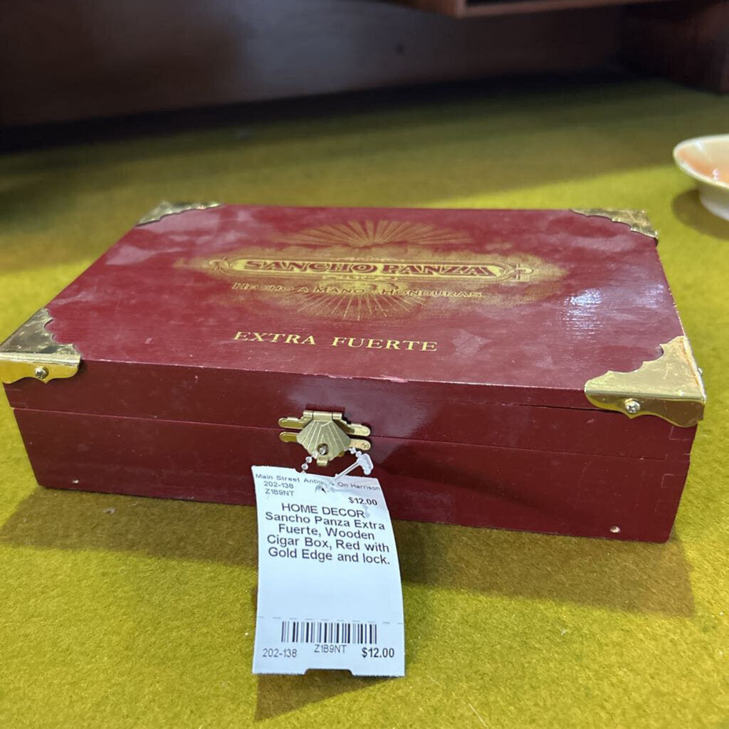 Sancho Panza Extra Fuerte, Wooden Cigar Box, Red with Gold Edge and lock.