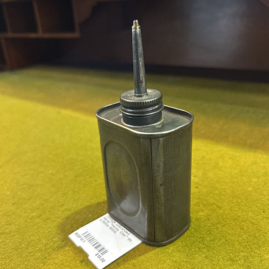 Vintage unbranded Metal "Handy Oiler" tin. c.1930s-1950s.