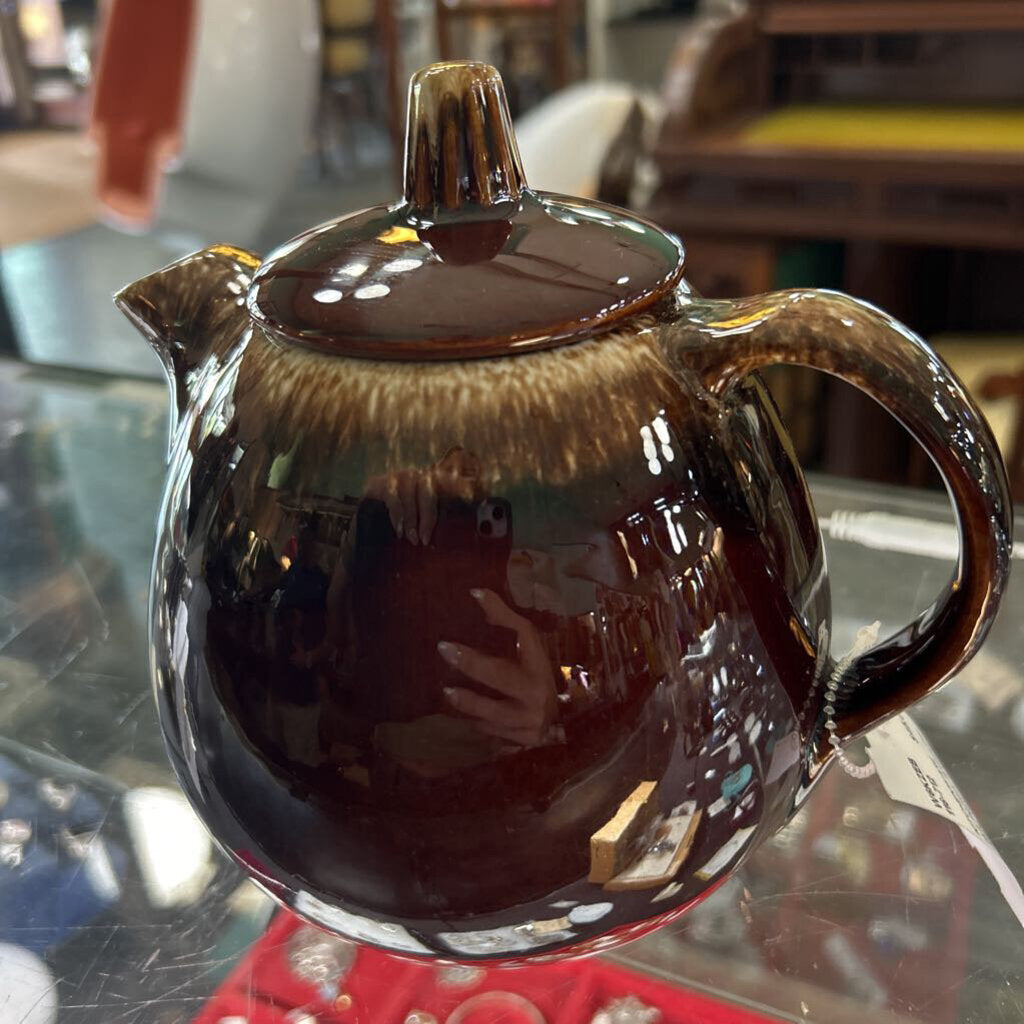 Hull Pottery Brown Drip Glaze Teapot and Lid. c.1960s.