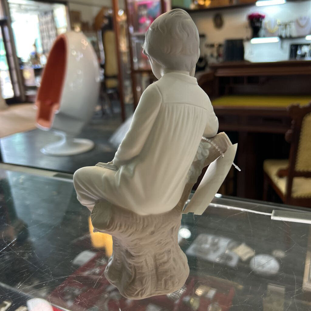 Lladro "Thinker Boy" #4876 Matt Finish.