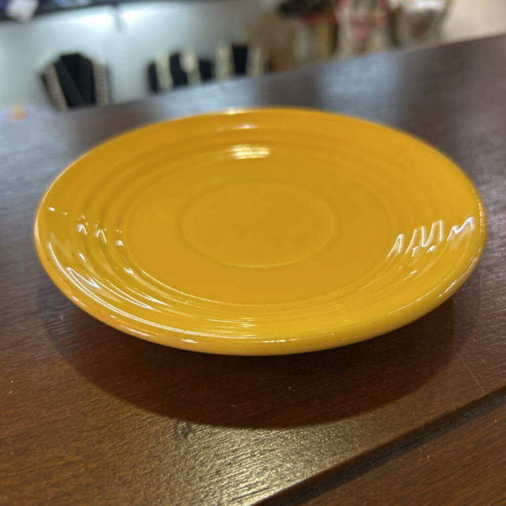 Bauer Pottery, Ring ware Design, Saucer, c.1940s