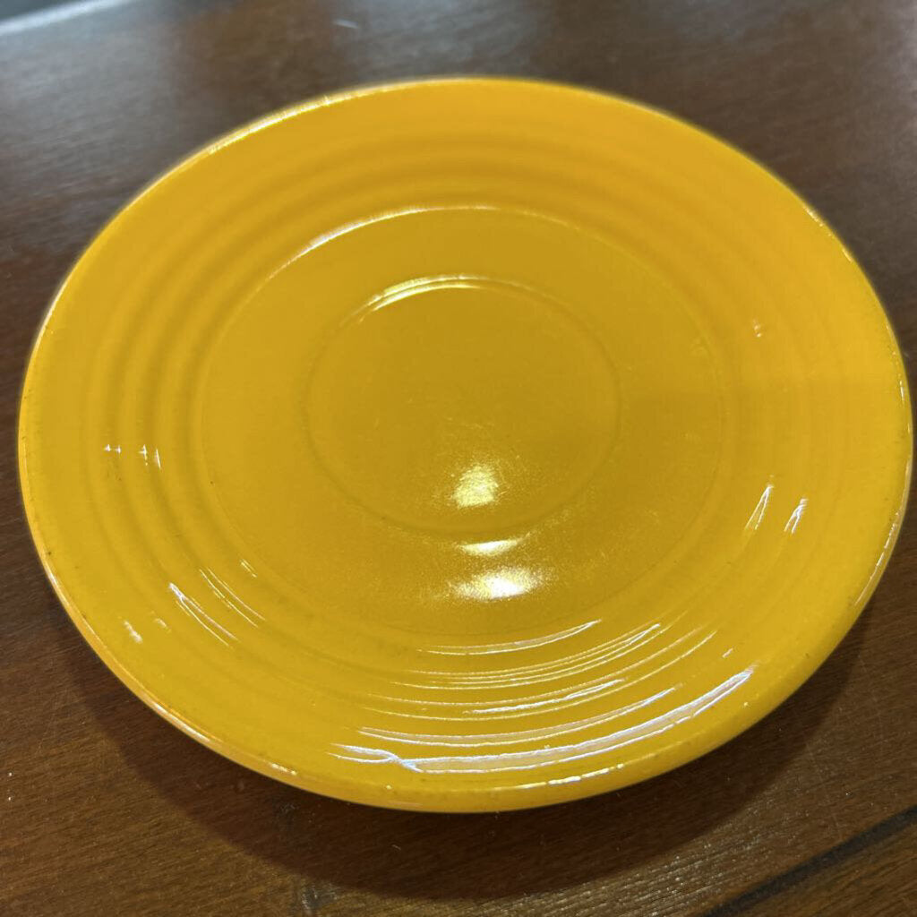 Bauer Pottery, Ring ware Design, Saucer, c.1940s