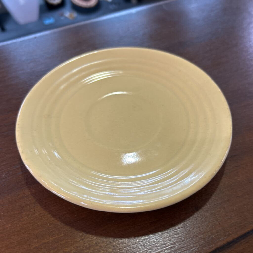 Bauer Pottery, Ring ware Design, Saucer, c.1940s