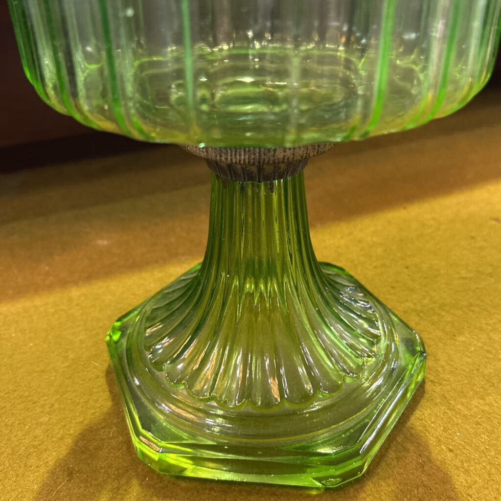 Aladdin Cathedral No.108 Kerosene Lamp, Ribbed Green Glass. c.1930s. (not working)