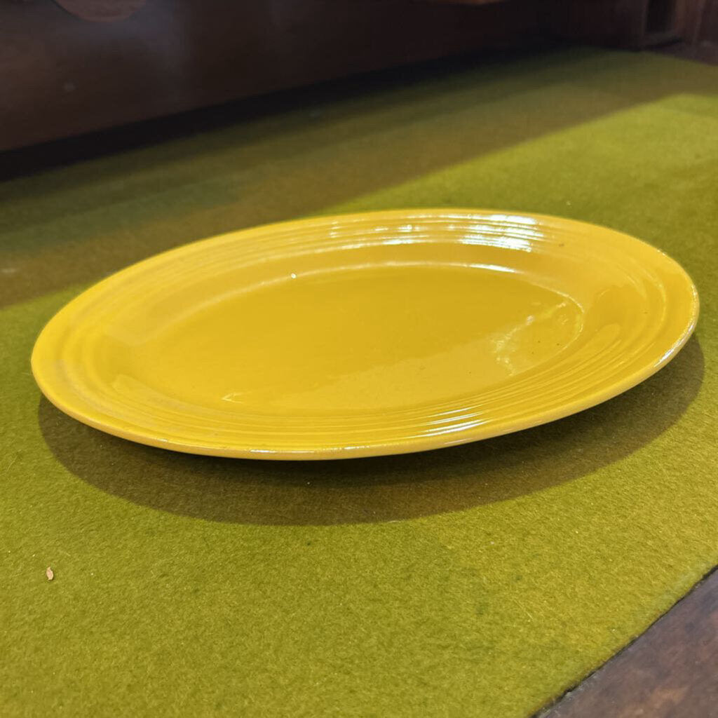 Bauer Pottery Ringware Oval Serving Platter 1910-1962.