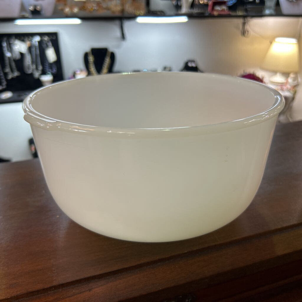 Glasbake-Made for Sunbeam, Mixmaster mixing bowl, White milk glass. c.1960s-1960s