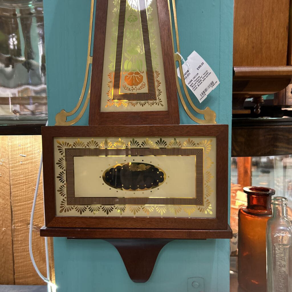 Seth Thomas "Brookfield-3w" banjo clock, c.1948. Wooden case, Brass side scrolls.