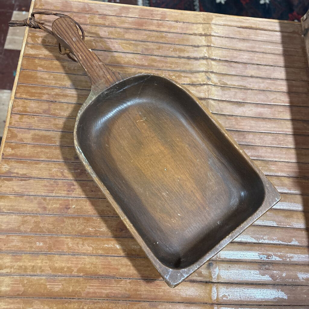 wood scoop