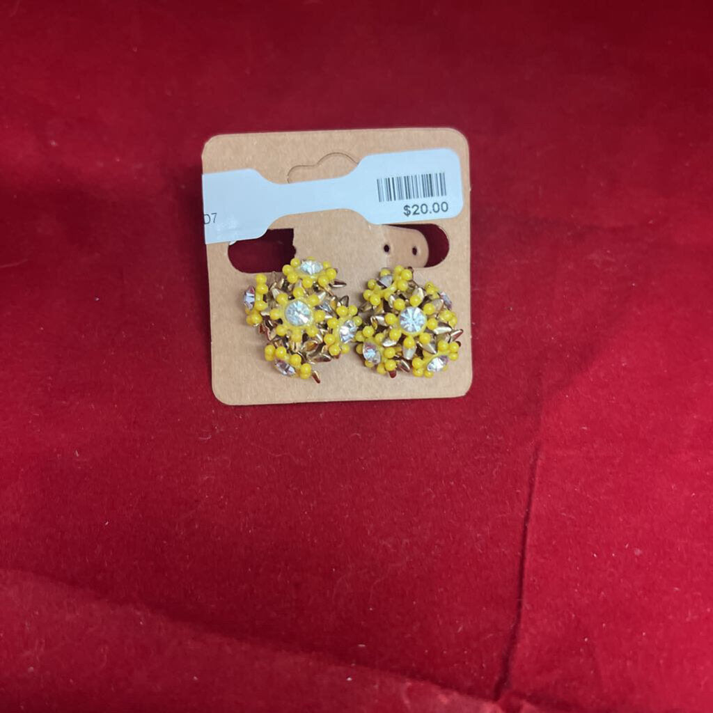 Vintage Screw-back earrings c.1950s
