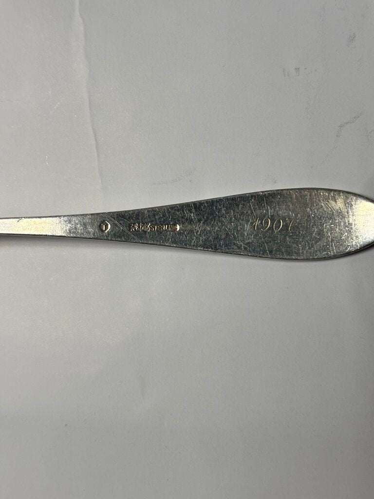 American Sterling teaspoon Simpson, Hall, Miller c.1907