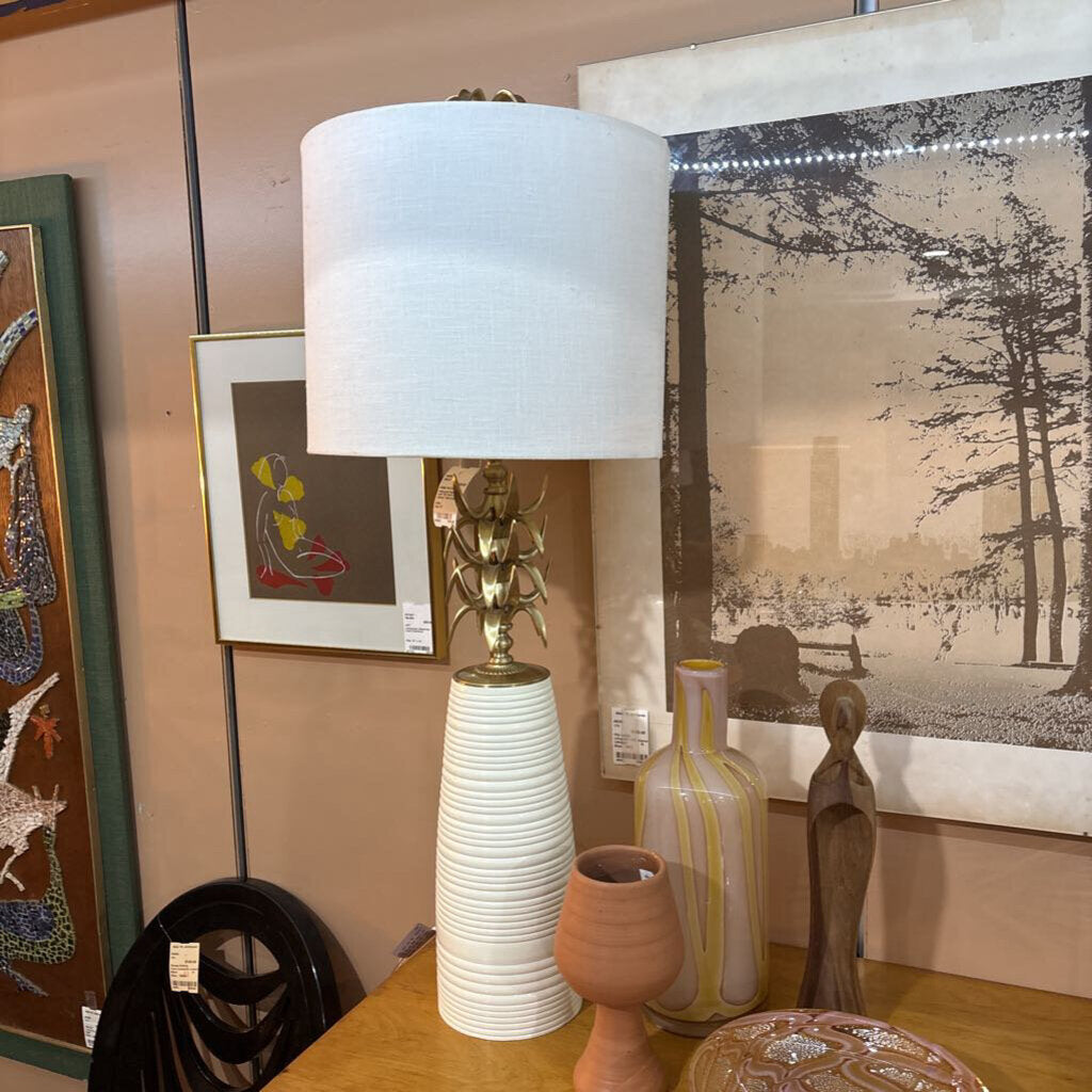 Hollywood Regency style "Ro Sham Beaux Ananas" table lamp