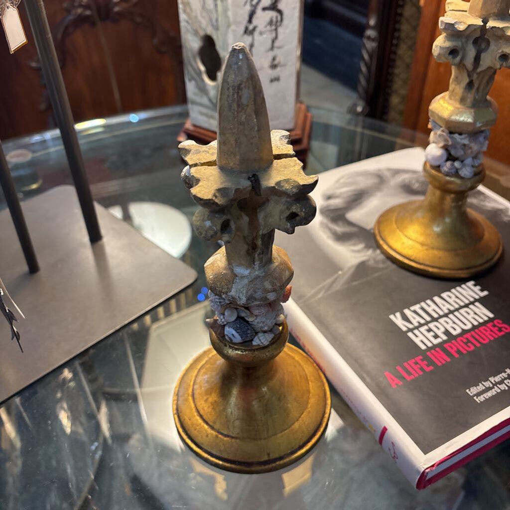 Decorative finial- gilt with natural shell applications