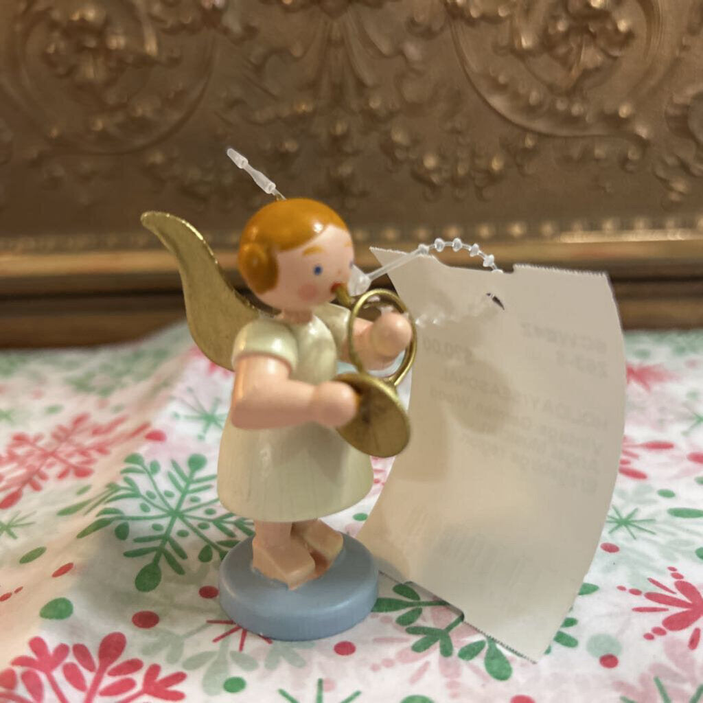Vintage German Wood Angel Musician, Erzgebirge region.
